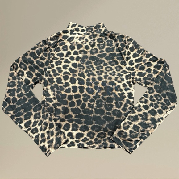 H&M Leopard Print Long Sleeve Top - Black and Tan - Picture 2 of 2